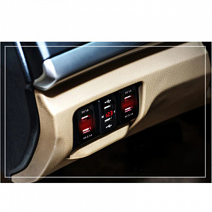 Розетка питания. Разъем в авто врезной на 2USB гнезда 12-24В TDS TS-CAU47