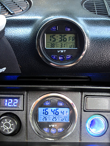 Часы автомобильные с подсветкой, вольтметром и термометром VST 7042V