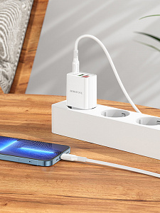BOROFONE BA78A Белый ЗУ с USB/PD + кабель IOS Lighting - Type-C 1м (QC3.0+PD20W,3000mA)