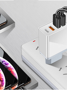 Зарядное устройство для телефона на 4 гнезда, Быстрая зарядка 20W адаптер QC 3.0/PD Орбита OT-APU58