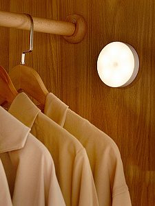 Светильник с датчиком движения, ночник беспроводной Огонёк OG-LDP22 Теплый желтый