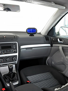 Часы автомобильные с подсветкой, вольтметром и термометром VST 7009V-5
