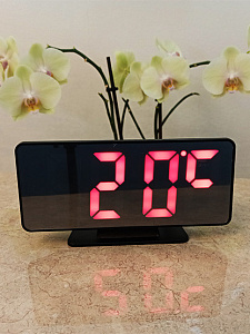 Часы электронные настольные от сети с будильником и термометром VST 888-1 Красные