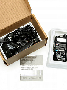 Рация Baofeng UV-5R 5W с гарнитурой черная
